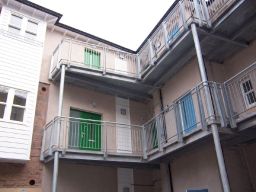 Balcony2